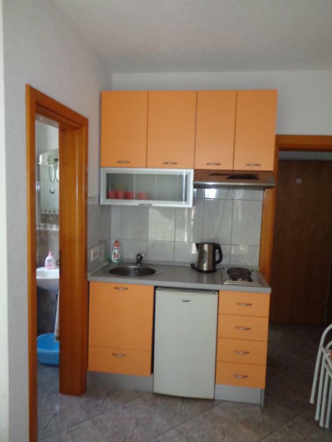 Apartments Radoš Lokva Rogoznica Exterior foto